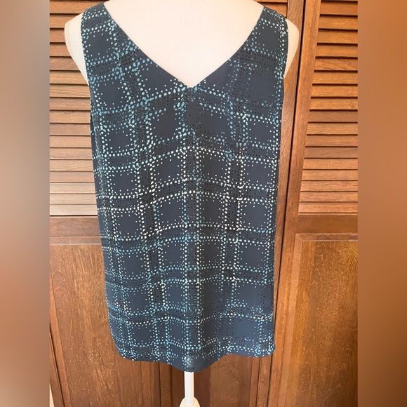 Maurices Blue Top with Multi Blue Dots size M - Picture 3 of 6